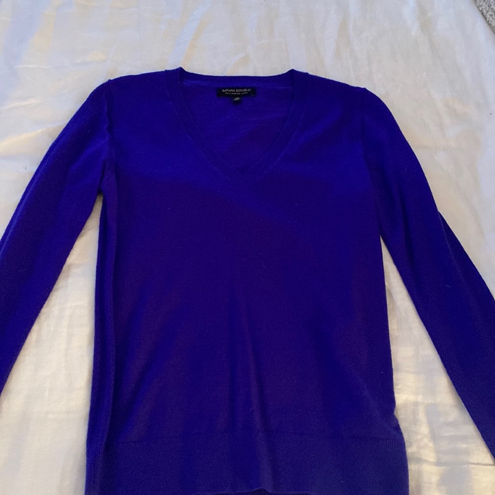 Beautiful deep purple merino wool sweater v neck